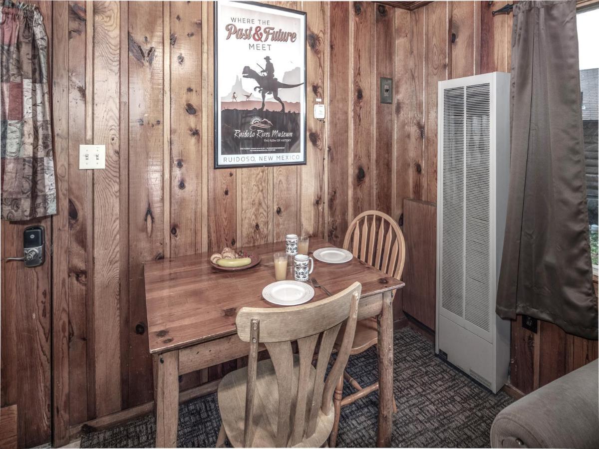Apache Village 10, King Studio, Midtown, Sleeps 2 Ruidoso Esterno foto